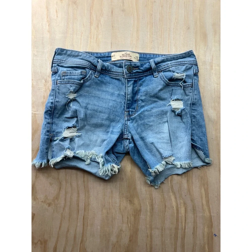 Hollister Boyfriend Shorts Womens 1 W25 Ultra Low Rise Distressed Denim Blue‎